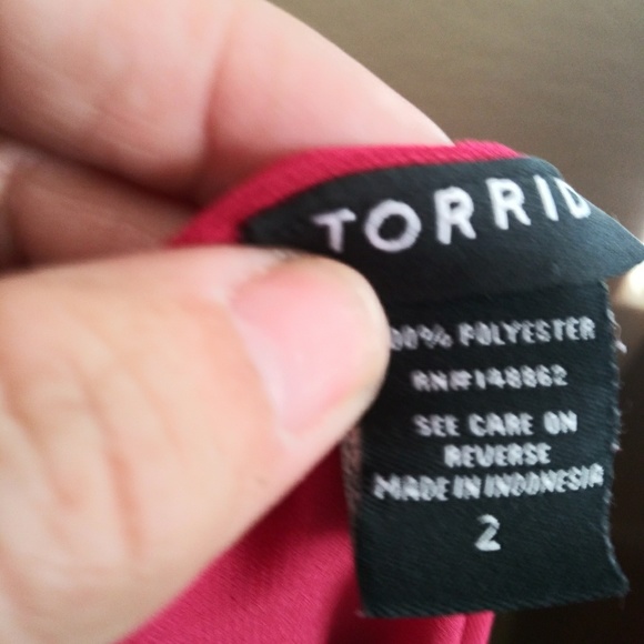 Torrid sleevless cami - Picture 2 of 2